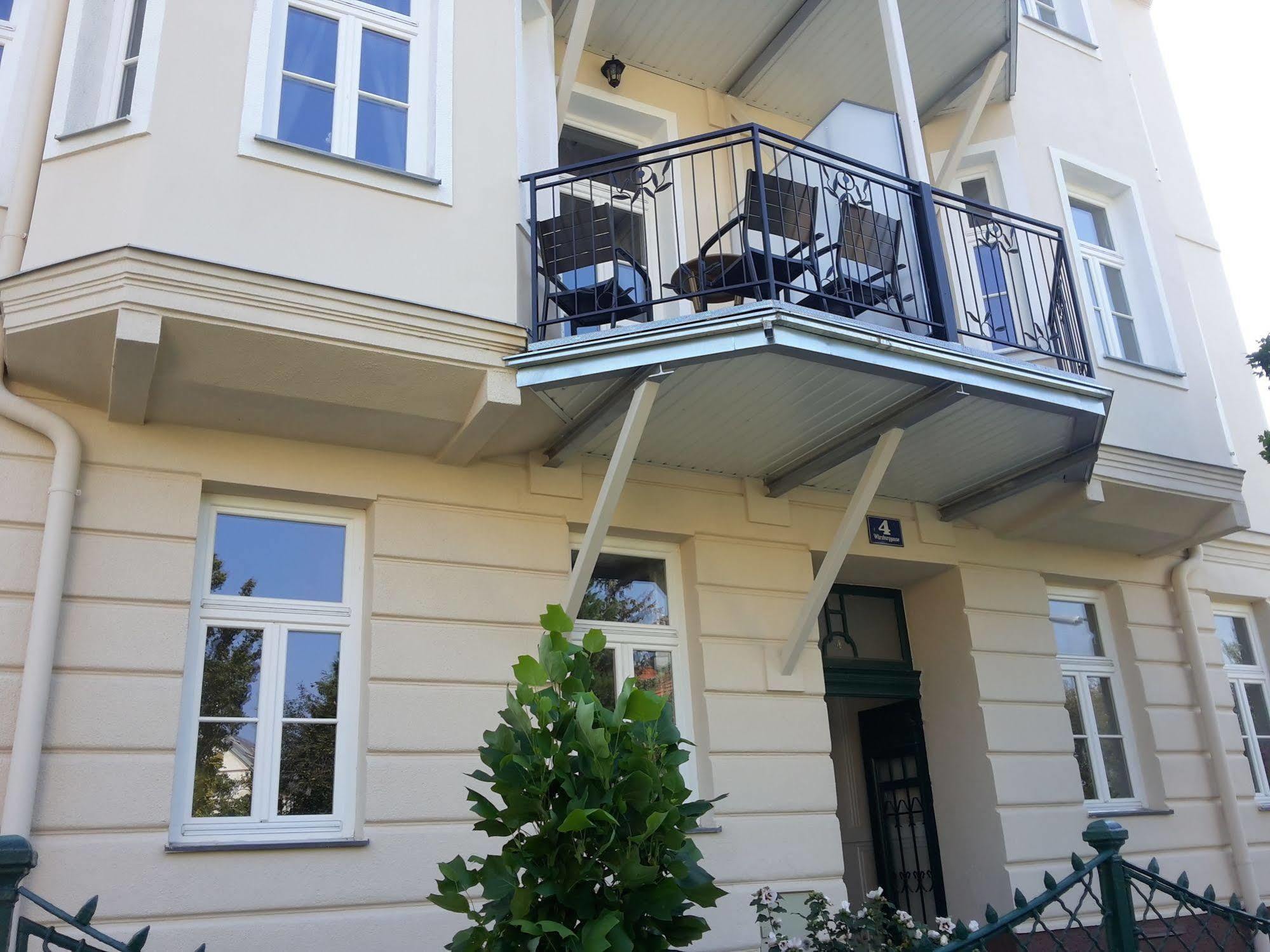 Imperial Apartments Schonbrunn - Contactless Check-In ウィーン エクステリア 写真